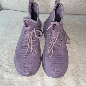 CUTE PURPLE TENNIS SHOES / SNEAKERS